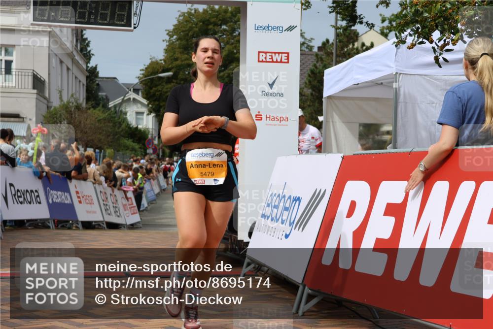 31.08.2025 - 21. Blankeneser Heldenlauf Strokosch-Dieckow http://msf.ph/oto/8695174 31.08.2025 12:34:04 Ziel 5369, 5479 meine-sportfotos.de