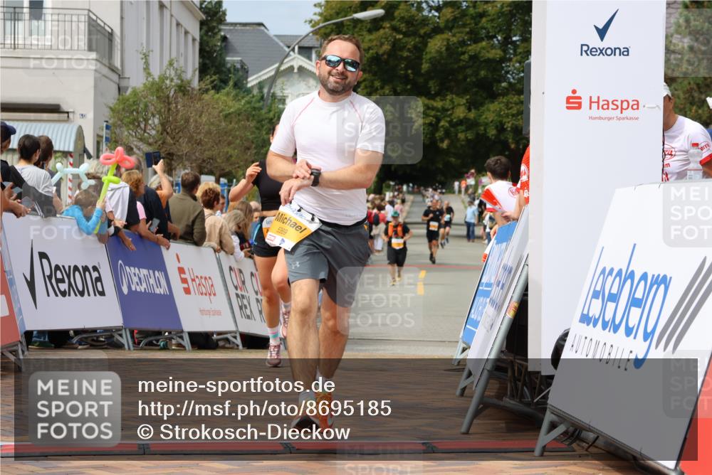 31.08.2025 - 21. Blankeneser Heldenlauf Strokosch-Dieckow http://msf.ph/oto/8695185 31.08.2025 12:34:01 Ziel 5184, 5369, 5479 meine-sportfotos.de