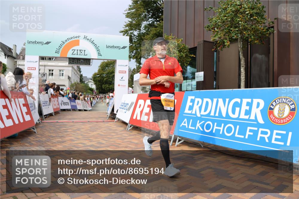 31.08.2025 - 21. Blankeneser Heldenlauf Strokosch-Dieckow http://msf.ph/oto/8695194 31.08.2025 12:33:55 Ziel 5184 meine-sportfotos.de