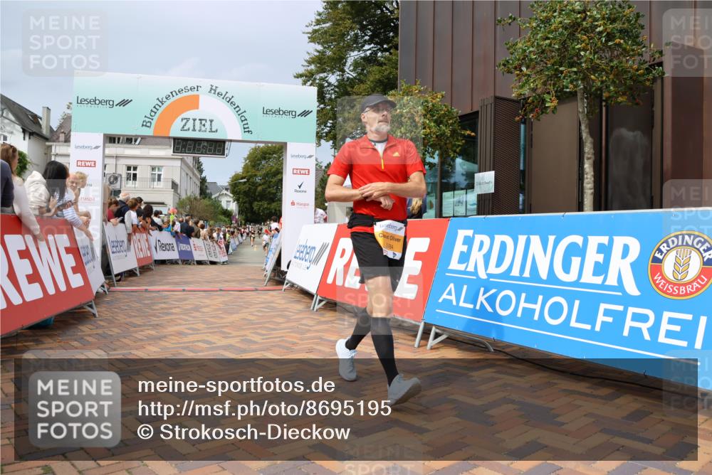 31.08.2025 - 21. Blankeneser Heldenlauf Strokosch-Dieckow http://msf.ph/oto/8695195 31.08.2025 12:33:54 Ziel 5184 meine-sportfotos.de