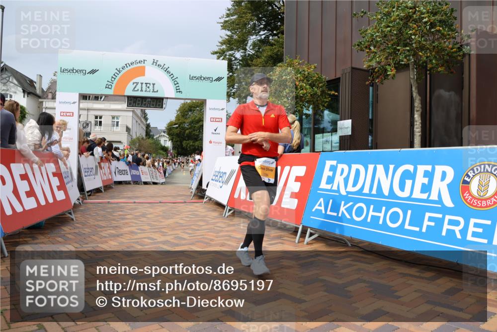 31.08.2025 - 21. Blankeneser Heldenlauf Strokosch-Dieckow http://msf.ph/oto/8695197 31.08.2025 12:33:54 Ziel 5184 meine-sportfotos.de
