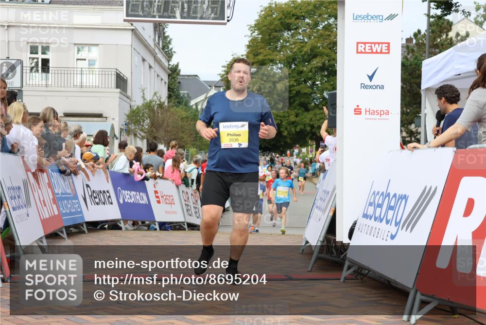 31.08.2025 - 21. Blankeneser Heldenlauf Strokosch-Dieckow http://msf.ph/oto/8695204 31.08.2025 10:25:22 Ziel 2541, 2636, 2383, 2367, 2504 meine-sportfotos.de