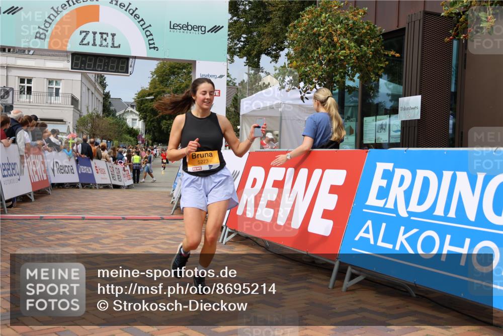 31.08.2025 - 21. Blankeneser Heldenlauf Strokosch-Dieckow http://msf.ph/oto/8695214 31.08.2025 12:33:42 Ziel 5772, 5273 meine-sportfotos.de