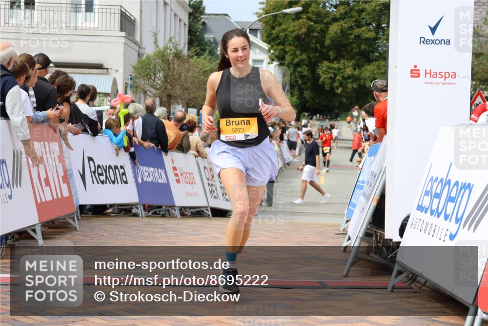 31.08.2025 - 21. Blankeneser Heldenlauf Strokosch-Dieckow http://msf.ph/oto/8695222 31.08.2025 12:33:41 Ziel 5772, 5273 meine-sportfotos.de