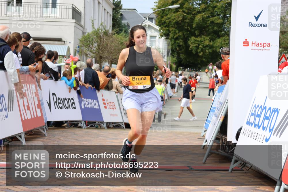 31.08.2025 - 21. Blankeneser Heldenlauf Strokosch-Dieckow http://msf.ph/oto/8695223 31.08.2025 12:33:40 Ziel 5772, 5273 meine-sportfotos.de
