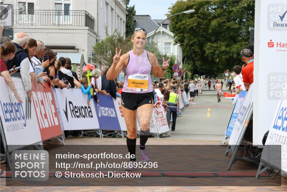 31.08.2025 - 21. Blankeneser Heldenlauf Strokosch-Dieckow http://msf.ph/oto/8695296 31.08.2025 12:32:49 Ziel 5620, 5817 meine-sportfotos.de