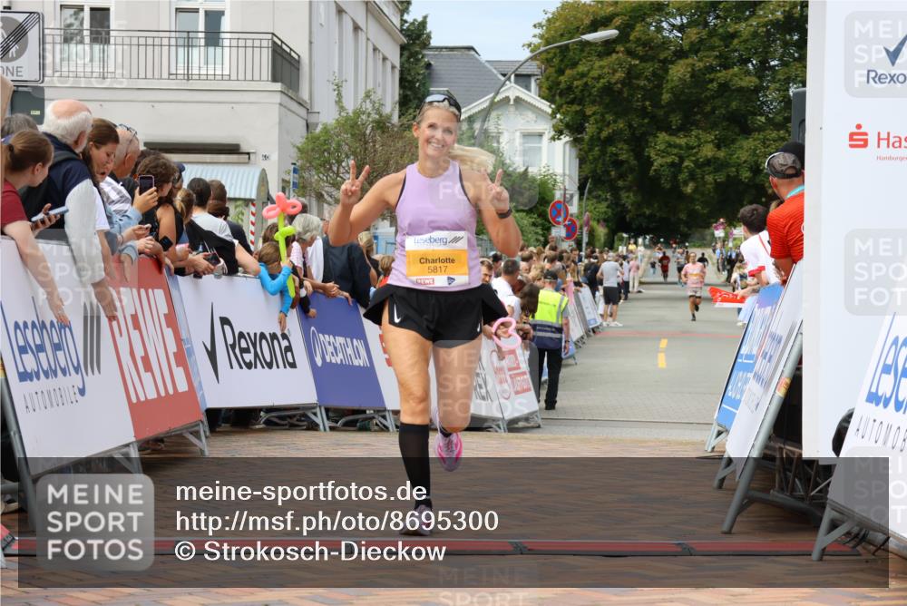 31.08.2025 - 21. Blankeneser Heldenlauf Strokosch-Dieckow http://msf.ph/oto/8695300 31.08.2025 12:32:49 Ziel 5620, 5817 meine-sportfotos.de