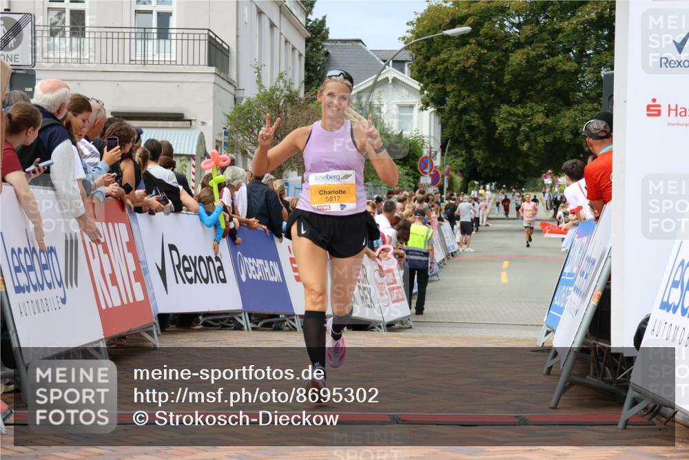 31.08.2025 - 21. Blankeneser Heldenlauf Strokosch-Dieckow http://msf.ph/oto/8695302 31.08.2025 12:32:49 Ziel 5620, 5817 meine-sportfotos.de