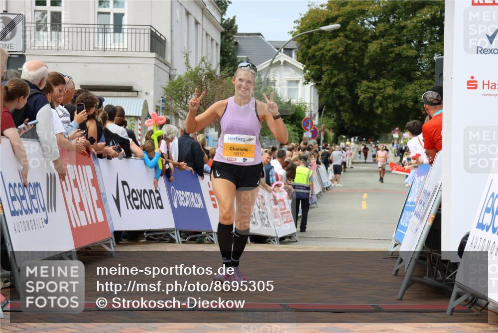 31.08.2025 - 21. Blankeneser Heldenlauf Strokosch-Dieckow http://msf.ph/oto/8695305 31.08.2025 12:32:49 Ziel 5620, 5817 meine-sportfotos.de