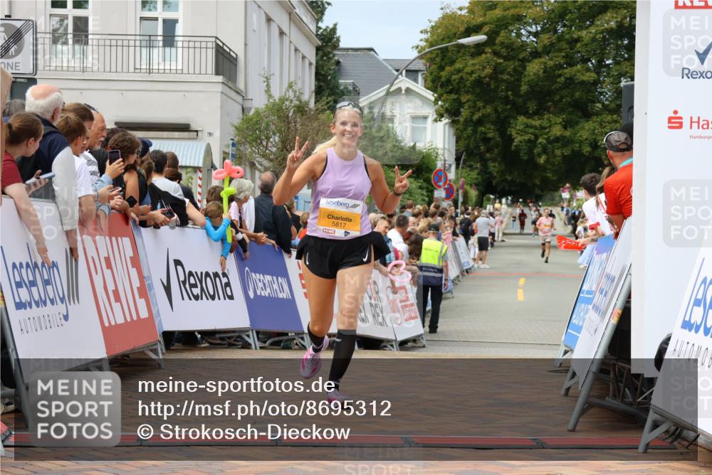 31.08.2025 - 21. Blankeneser Heldenlauf Strokosch-Dieckow http://msf.ph/oto/8695312 31.08.2025 12:32:48 Ziel 5620, 5817 meine-sportfotos.de