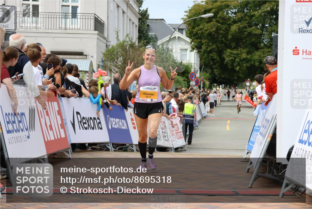 31.08.2025 - 21. Blankeneser Heldenlauf Strokosch-Dieckow http://msf.ph/oto/8695318 31.08.2025 12:32:48 Ziel 5620, 5817 meine-sportfotos.de