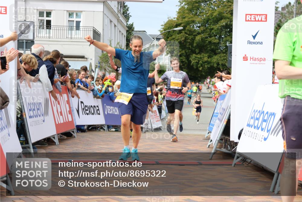 31.08.2025 - 21. Blankeneser Heldenlauf Strokosch-Dieckow http://msf.ph/oto/8695322 31.08.2025 12:26:58 Ziel 5065, 5274, 5275, 5664, 5015, 5818, 5819, 4180 meine-sportfotos.de