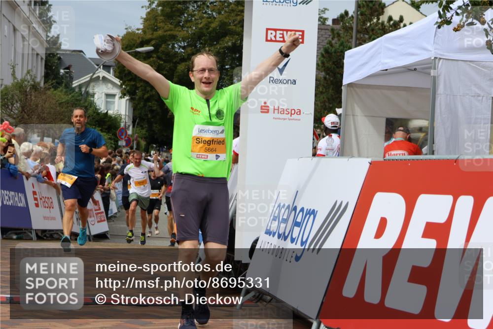31.08.2025 - 21. Blankeneser Heldenlauf Strokosch-Dieckow http://msf.ph/oto/8695331 31.08.2025 12:26:56 Ziel 5065, 5274, 5275, 5664, 5818, 5819, 4180 meine-sportfotos.de