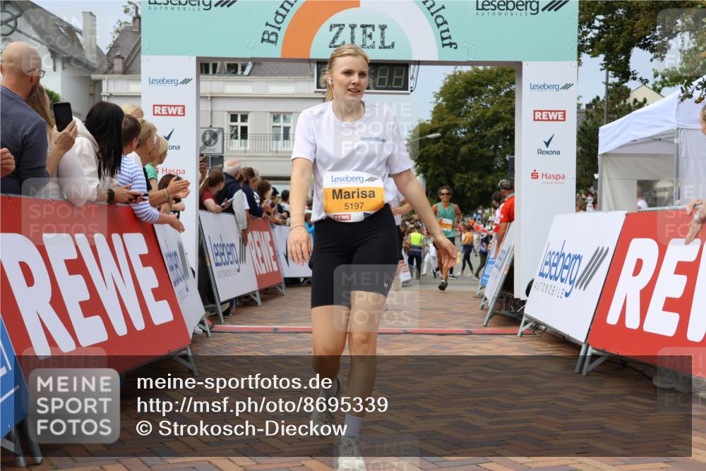 31.08.2025 - 21. Blankeneser Heldenlauf Strokosch-Dieckow http://msf.ph/oto/8695339 31.08.2025 12:32:26 Ziel 5284, 5708, 5197, 4417, 4050 meine-sportfotos.de