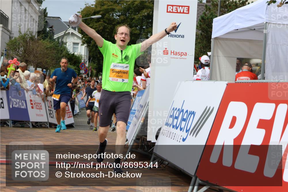 31.08.2025 - 21. Blankeneser Heldenlauf Strokosch-Dieckow http://msf.ph/oto/8695344 31.08.2025 12:26:55 Ziel 5787, 5065, 5664, 5818, 5819, 4180, 4391 meine-sportfotos.de