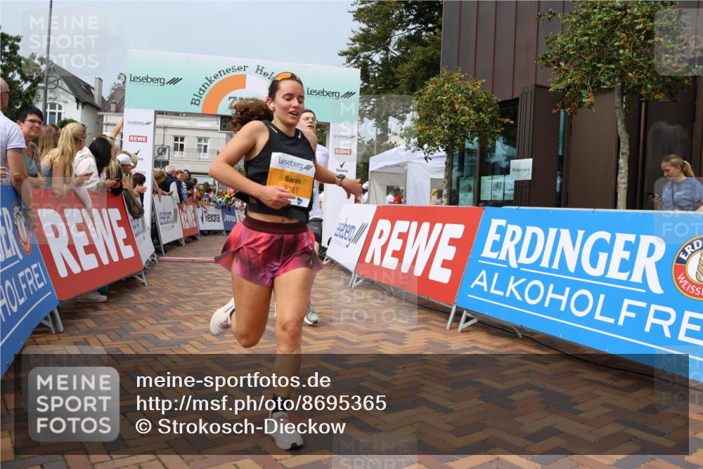31.08.2025 - 21. Blankeneser Heldenlauf Strokosch-Dieckow http://msf.ph/oto/8695365 31.08.2025 12:26:49 Ziel 5787, 4224, 4223, 4222, 4180, 4391 meine-sportfotos.de