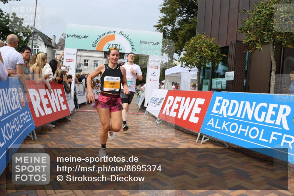 31.08.2025 - 21. Blankeneser Heldenlauf Strokosch-Dieckow http://msf.ph/oto/8695374 31.08.2025 12:26:49 Ziel 5787, 4224, 4223, 4222, 4180, 4391 meine-sportfotos.de
