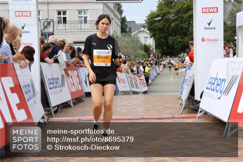 31.08.2025 - 21. Blankeneser Heldenlauf Strokosch-Dieckow http://msf.ph/oto/8695379 31.08.2025 12:32:04 Ziel 5685 meine-sportfotos.de