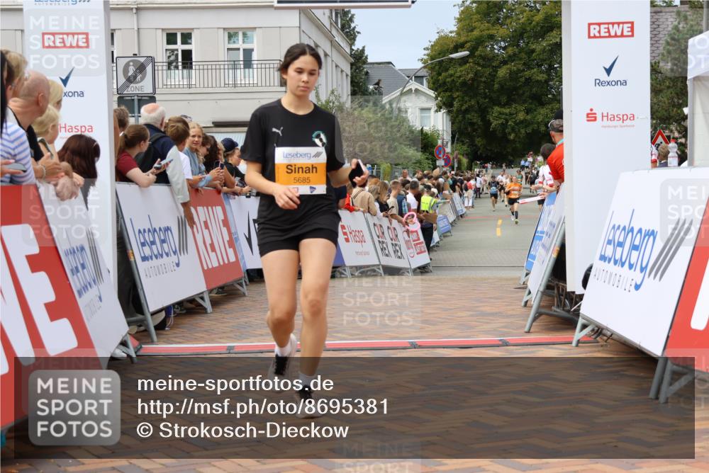 31.08.2025 - 21. Blankeneser Heldenlauf Strokosch-Dieckow http://msf.ph/oto/8695381 31.08.2025 12:32:04 Ziel 5685 meine-sportfotos.de