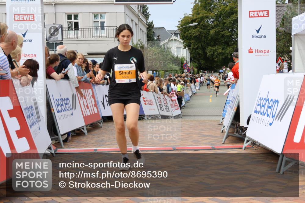 31.08.2025 - 21. Blankeneser Heldenlauf Strokosch-Dieckow http://msf.ph/oto/8695390 31.08.2025 12:32:04 Ziel 5685 meine-sportfotos.de