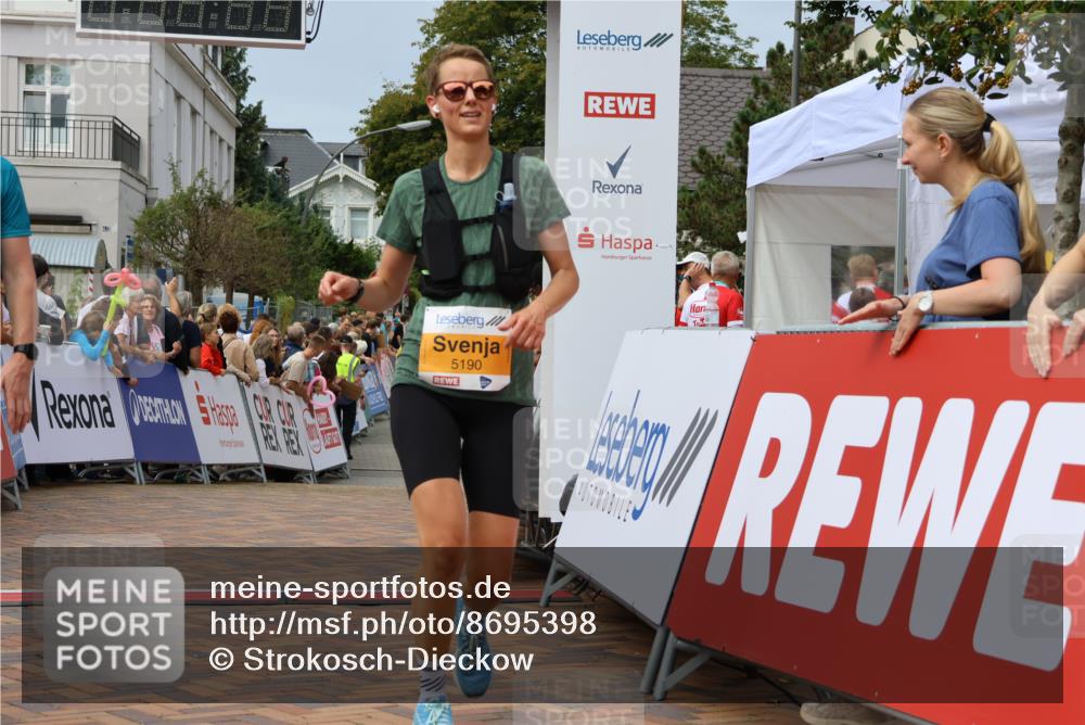 31.08.2025 - 21. Blankeneser Heldenlauf Strokosch-Dieckow http://msf.ph/oto/8695398 31.08.2025 12:31:46 Ziel 5870, 5012, 5190 meine-sportfotos.de