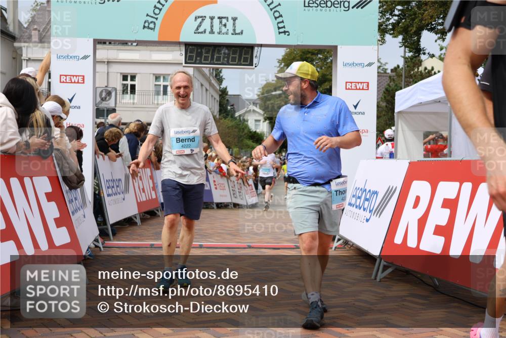 31.08.2025 - 21. Blankeneser Heldenlauf Strokosch-Dieckow http://msf.ph/oto/8695410 31.08.2025 12:26:44 Ziel 5787, 5135, 4224, 4223, 4222, 4391 meine-sportfotos.de