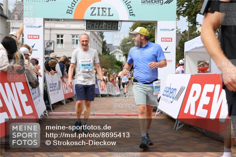 31.08.2025 - 21. Blankeneser Heldenlauf Strokosch-Dieckow http://msf.ph/oto/8695413 31.08.2025 12:26:44 Ziel 5787, 5135, 4224, 4223, 4222, 4391 meine-sportfotos.de