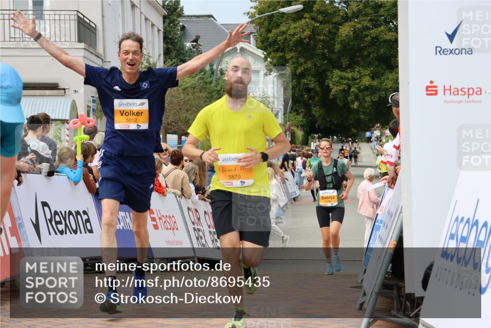 31.08.2025 - 21. Blankeneser Heldenlauf Strokosch-Dieckow http://msf.ph/oto/8695435 31.08.2025 12:31:40 Ziel 5870, 5012, 5190 meine-sportfotos.de