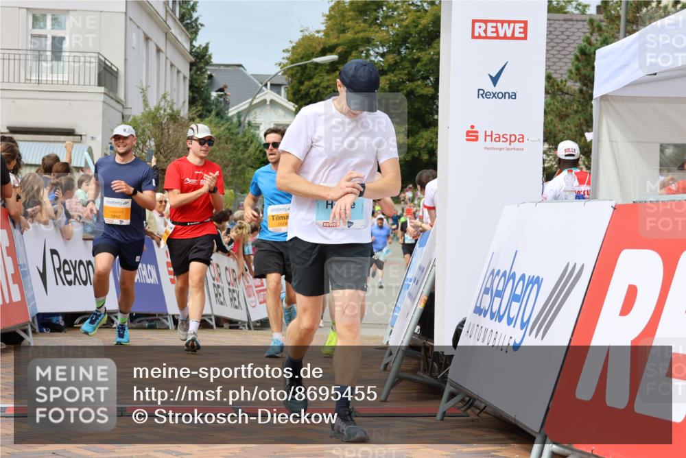 31.08.2025 - 21. Blankeneser Heldenlauf Strokosch-Dieckow http://msf.ph/oto/8695455 31.08.2025 12:26:34 Ziel 5842, 5783, 5167, 5668, 4240 meine-sportfotos.de