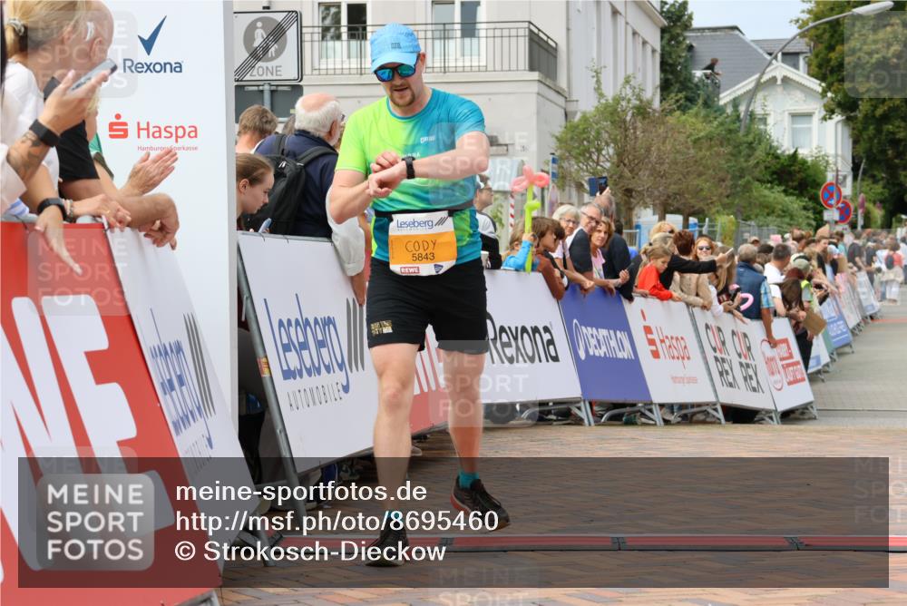 31.08.2025 - 21. Blankeneser Heldenlauf Strokosch-Dieckow http://msf.ph/oto/8695460 31.08.2025 12:31:32 Ziel 5843, 5427 meine-sportfotos.de