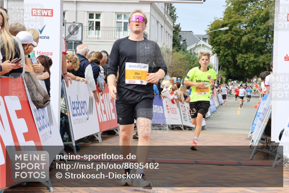 31.08.2025 - 21. Blankeneser Heldenlauf Strokosch-Dieckow http://msf.ph/oto/8695462 31.08.2025 12:26:19 Ziel 5193, 5788, 5281, 4155 meine-sportfotos.de