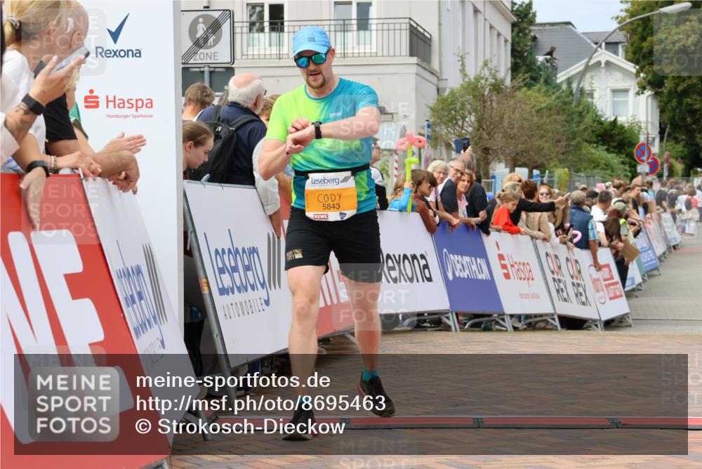 31.08.2025 - 21. Blankeneser Heldenlauf Strokosch-Dieckow http://msf.ph/oto/8695463 31.08.2025 12:31:31 Ziel 5843, 5427 meine-sportfotos.de