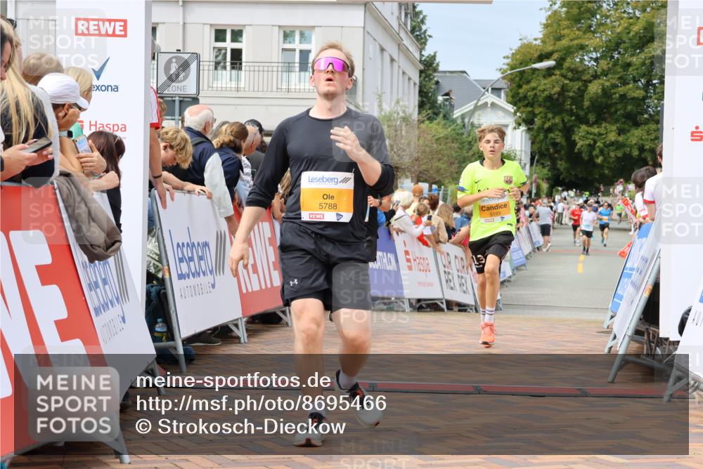 31.08.2025 - 21. Blankeneser Heldenlauf Strokosch-Dieckow http://msf.ph/oto/8695466 31.08.2025 12:26:19 Ziel 5193, 5788, 5281, 4155 meine-sportfotos.de