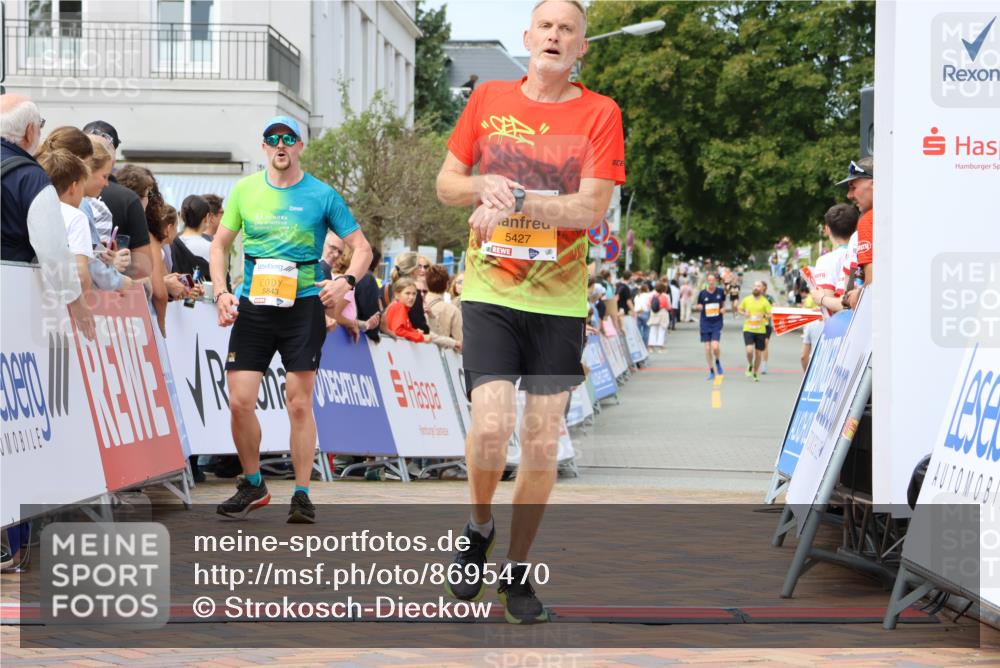 31.08.2025 - 21. Blankeneser Heldenlauf Strokosch-Dieckow http://msf.ph/oto/8695470 31.08.2025 12:31:29 Ziel 5843, 5427 meine-sportfotos.de