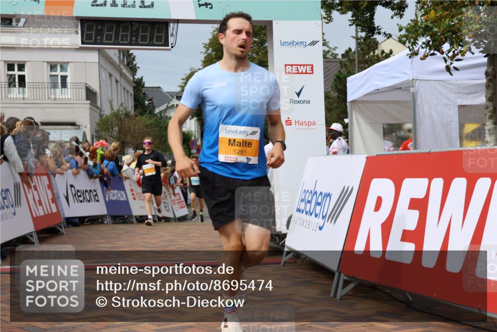 31.08.2025 - 21. Blankeneser Heldenlauf Strokosch-Dieckow http://msf.ph/oto/8695474 31.08.2025 12:26:15 Ziel 5193, 5788, 5281, 4214, 4355, 4310 meine-sportfotos.de