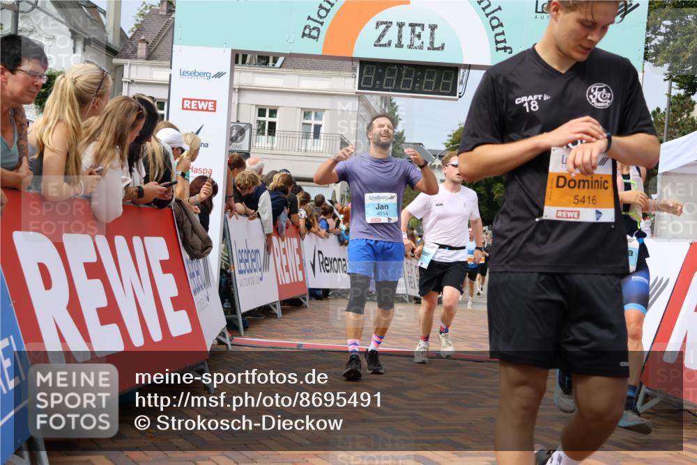 31.08.2025 - 21. Blankeneser Heldenlauf Strokosch-Dieckow http://msf.ph/oto/8695491 31.08.2025 12:26:10 Ziel 5416, 5281, 4214, 4355, 4174, 4310 meine-sportfotos.de