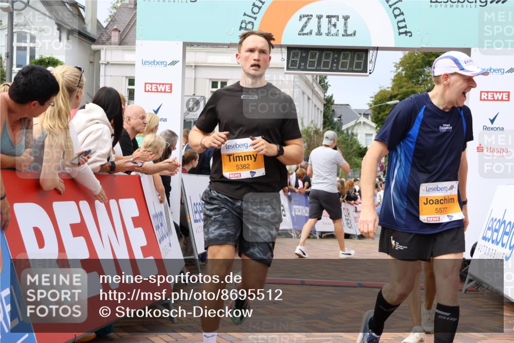 31.08.2025 - 21. Blankeneser Heldenlauf Strokosch-Dieckow http://msf.ph/oto/8695512 31.08.2025 12:31:16 Ziel 5383, 5382, 5310, 5330, 5577, 4094 meine-sportfotos.de