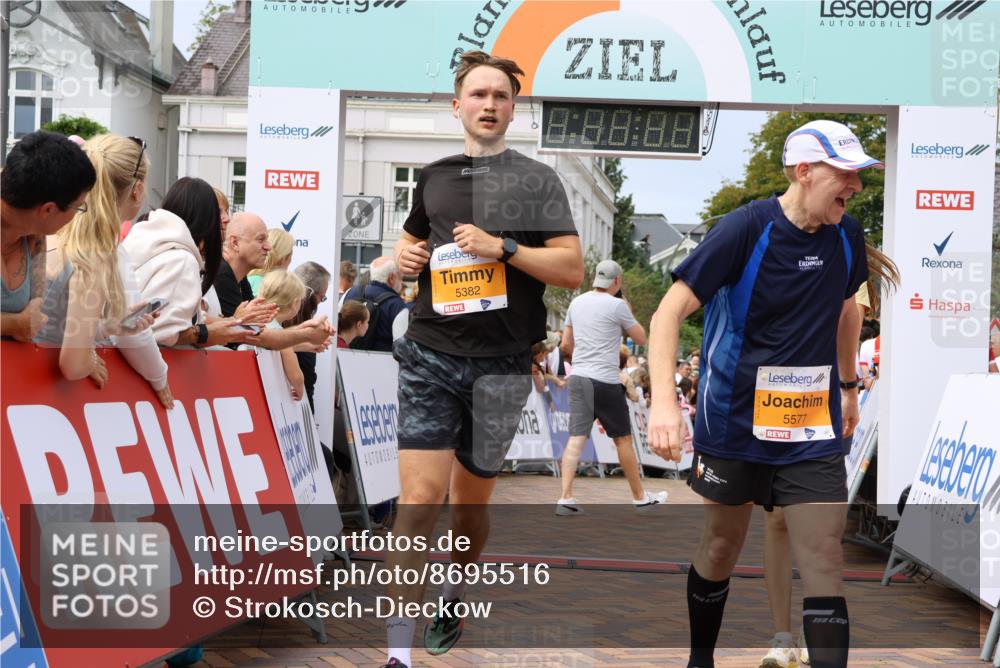31.08.2025 - 21. Blankeneser Heldenlauf Strokosch-Dieckow http://msf.ph/oto/8695516 31.08.2025 12:31:16 Ziel 5383, 5382, 5310, 5330, 5577, 4094 meine-sportfotos.de