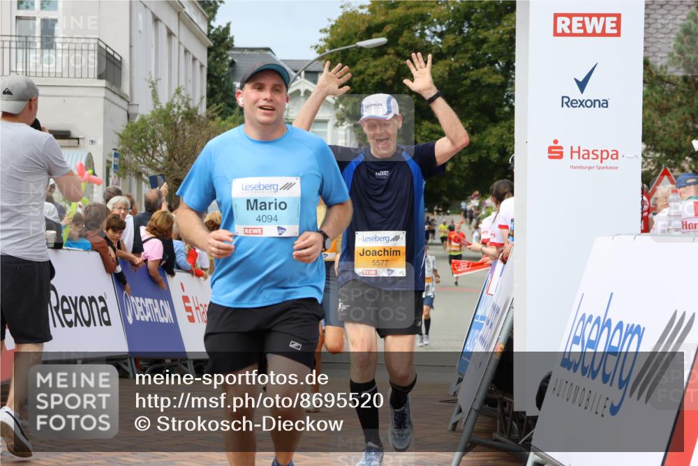 31.08.2025 - 21. Blankeneser Heldenlauf Strokosch-Dieckow http://msf.ph/oto/8695520 31.08.2025 12:31:13 Ziel 5383, 5382, 5330, 5577, 4094 meine-sportfotos.de