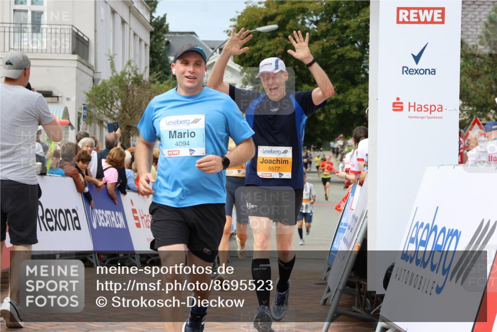31.08.2025 - 21. Blankeneser Heldenlauf Strokosch-Dieckow http://msf.ph/oto/8695523 31.08.2025 12:31:13 Ziel 5383, 5382, 5330, 5577, 4094 meine-sportfotos.de