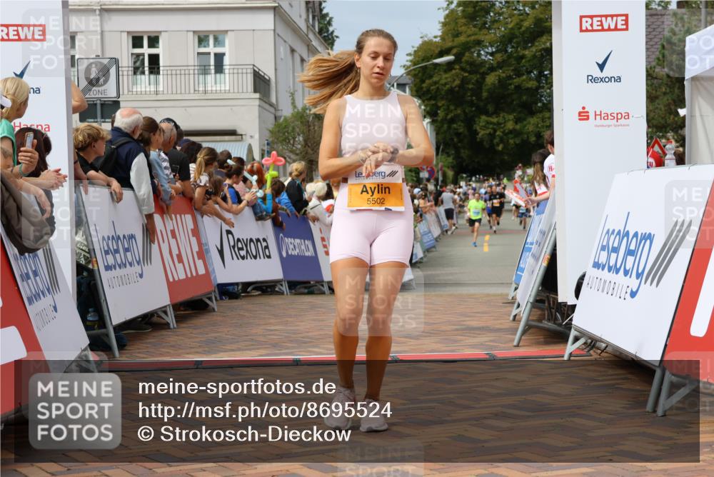 31.08.2025 - 21. Blankeneser Heldenlauf Strokosch-Dieckow http://msf.ph/oto/8695524 31.08.2025 12:25:56 Ziel 5502, 4331 meine-sportfotos.de