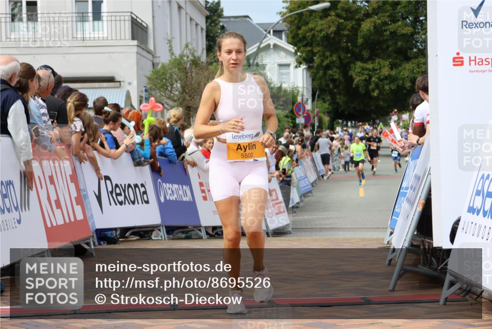 31.08.2025 - 21. Blankeneser Heldenlauf Strokosch-Dieckow http://msf.ph/oto/8695526 31.08.2025 12:25:55 Ziel 5502, 4331 meine-sportfotos.de