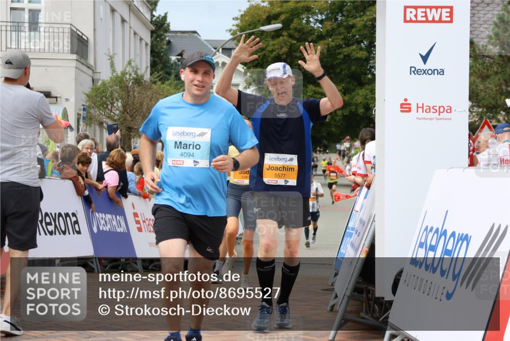 31.08.2025 - 21. Blankeneser Heldenlauf Strokosch-Dieckow http://msf.ph/oto/8695527 31.08.2025 12:31:12 Ziel 5383, 5382, 5330, 5577, 5269, 4094 meine-sportfotos.de
