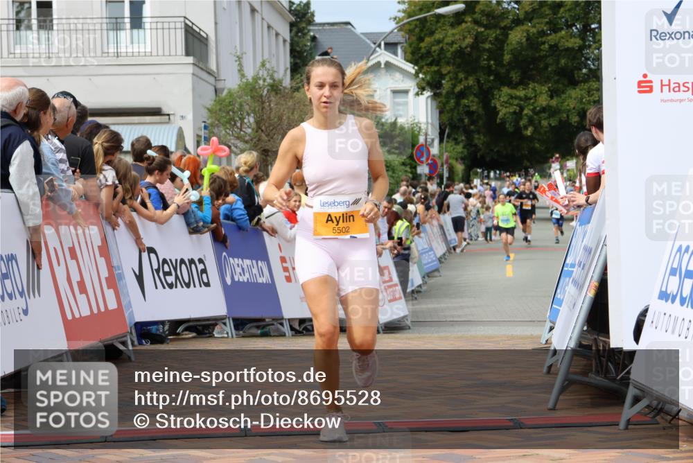 31.08.2025 - 21. Blankeneser Heldenlauf Strokosch-Dieckow http://msf.ph/oto/8695528 31.08.2025 12:25:55 Ziel 5502, 4331 meine-sportfotos.de