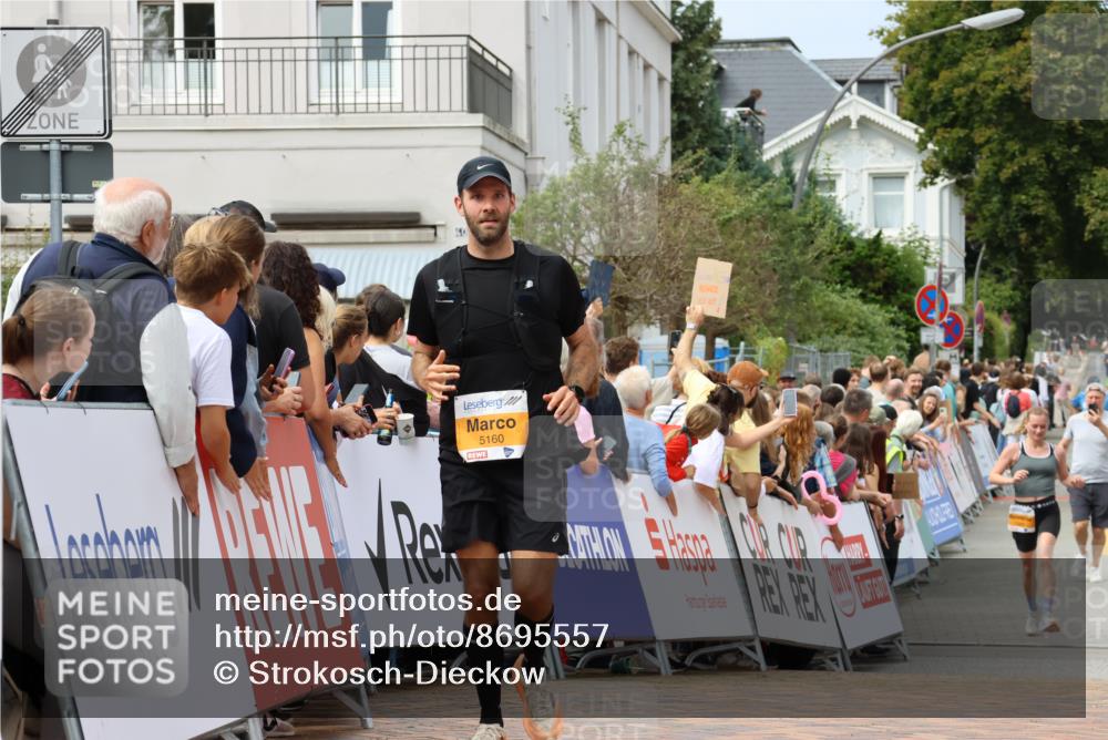 31.08.2025 - 21. Blankeneser Heldenlauf Strokosch-Dieckow http://msf.ph/oto/8695557 31.08.2025 12:30:56 Ziel 5160, 5674, 5736 meine-sportfotos.de