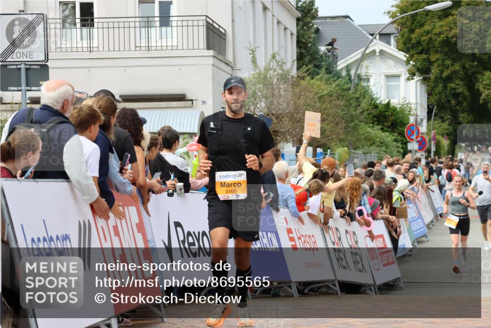 31.08.2025 - 21. Blankeneser Heldenlauf Strokosch-Dieckow http://msf.ph/oto/8695565 31.08.2025 12:30:56 Ziel 5160, 5674, 5736 meine-sportfotos.de