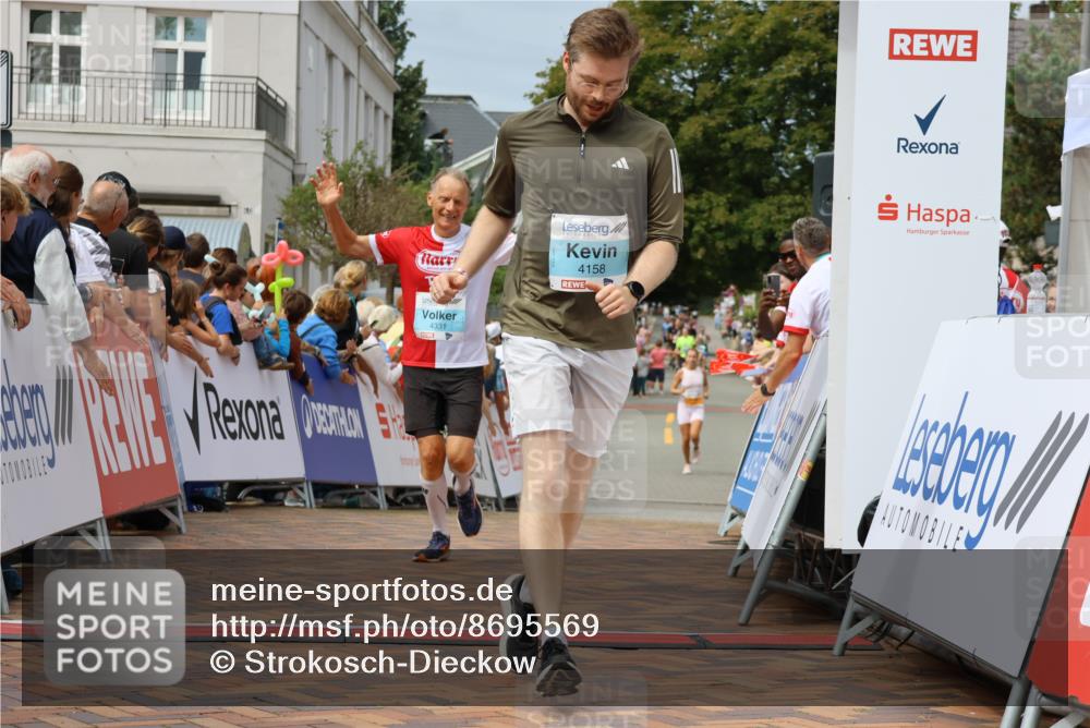 31.08.2025 - 21. Blankeneser Heldenlauf Strokosch-Dieckow http://msf.ph/oto/8695569 31.08.2025 12:25:47 Ziel 5150, 5235, 5058, 4158, 4331 meine-sportfotos.de