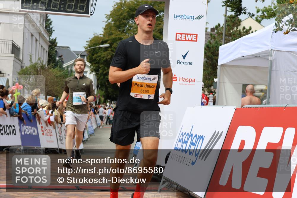 31.08.2025 - 21. Blankeneser Heldenlauf Strokosch-Dieckow http://msf.ph/oto/8695580 31.08.2025 12:25:46 Ziel 5150, 5235, 5058, 4158, 4331 meine-sportfotos.de