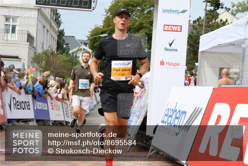 31.08.2025 - 21. Blankeneser Heldenlauf Strokosch-Dieckow http://msf.ph/oto/8695584 31.08.2025 12:25:46 Ziel 5150, 5235, 5058, 4158, 4331 meine-sportfotos.de