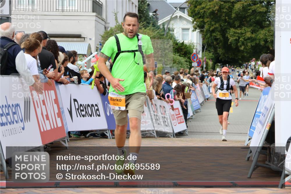 31.08.2025 - 21. Blankeneser Heldenlauf Strokosch-Dieckow http://msf.ph/oto/8695589 31.08.2025 12:30:49 Ziel 5177, 5674, 5736 meine-sportfotos.de